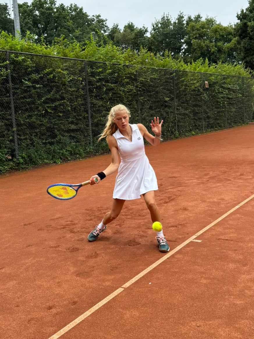 OC TEAMWEAR DRESS WHITE